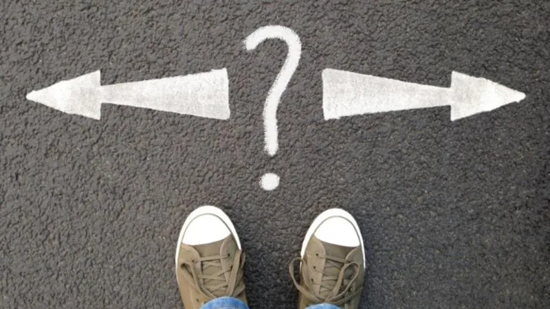 Tobe in English: Present or Past simple