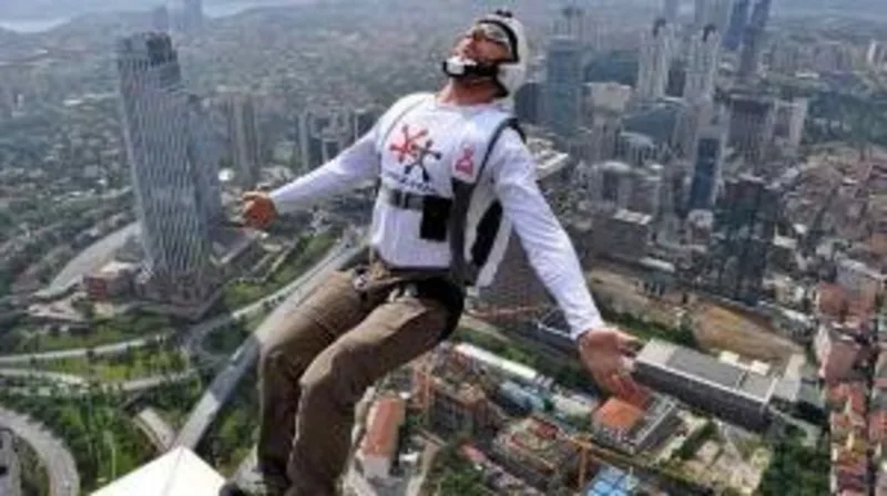 Bạn sẽ dám thử sức với môn thể thao mạo hiểm nào?